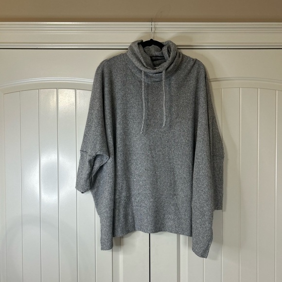 Cherish Gray Turtle Neck Sweater! Oversized! Layering! Wear with Boots this Fall - Picture 1 of 5